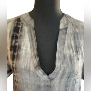 Spade & Heart Short Sleeve  Black/Grey Tye Dye Dress.   Size Small